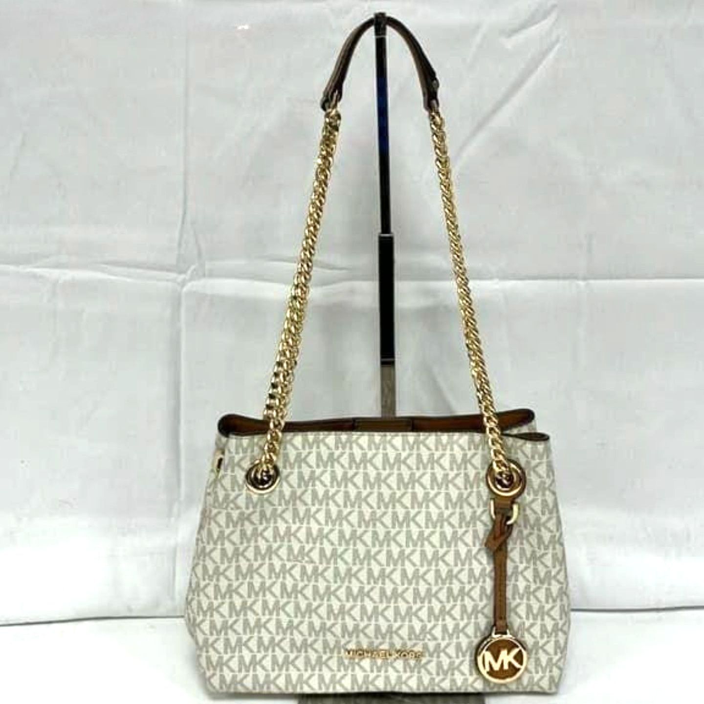 Michael Kors Vanilla Jet Set Shoulder Bag & Double Chain Straps